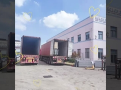 Kolon 12 ünite KL360 model premium dokunmasız araba yıkama makinesi yüklenip Rusya'ya gönderiliyor.