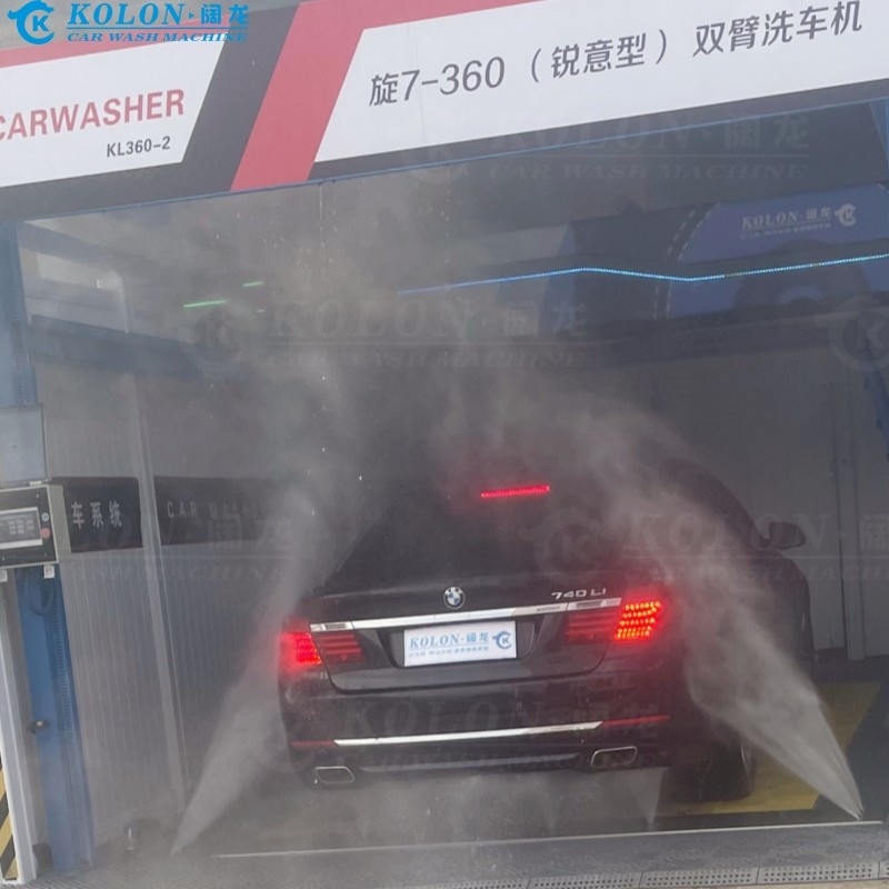 Otomatik fırçasız dokunmaz araba yıkama makinesi KL360-2 15kw Su pompası 12kw Hava kurutucu