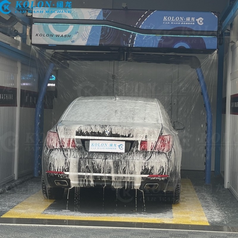 Otomatik fırçasız dokunmaz araba yıkama makinesi KL360-2 15kw Su pompası 12kw Hava kurutucu