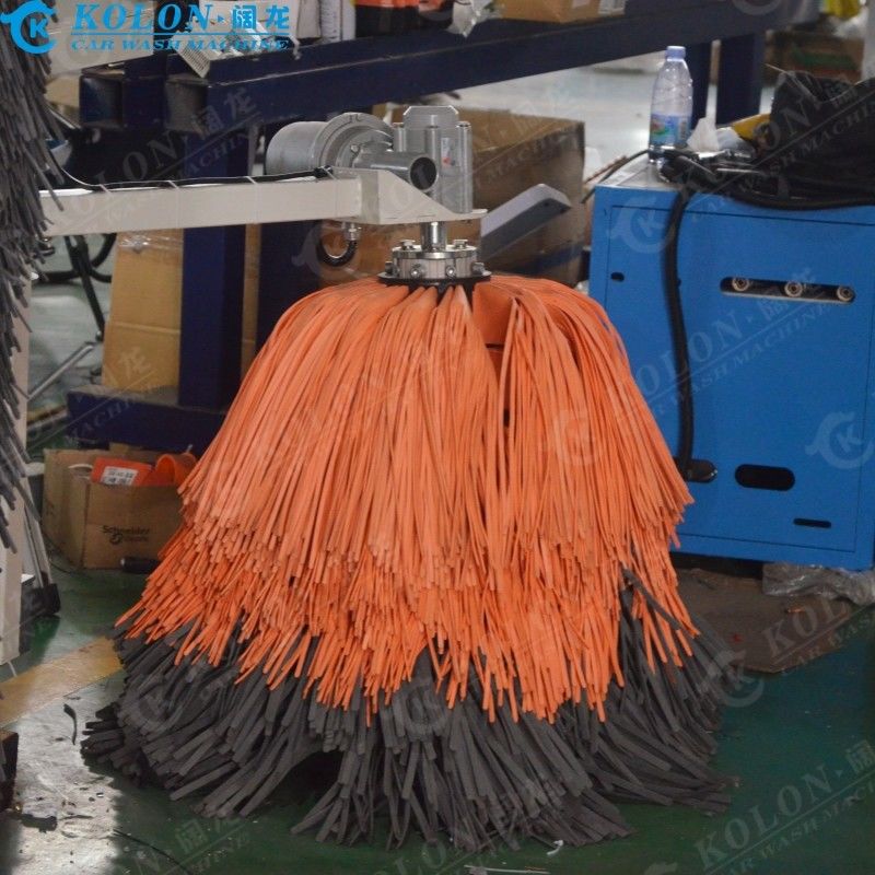 Kolon Roll Over otobüs yıkama makinesi yumuşak fırçalar ve büyük araçların iyice temizlenmesi için yüksek basınçlı su sistemi 5 fırçalar