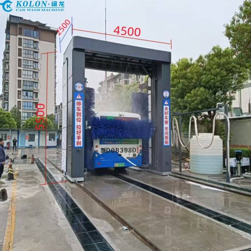 Kolon, en iyi otobüs yıkama makinemizle eşsiz temizlik sonuçları elde etti.