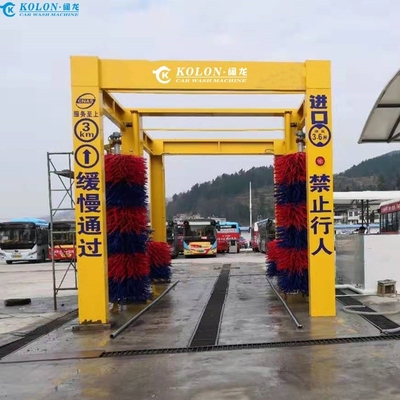 Otomobil başına 80L su tüketimi ile verimli otobüs çamaşır makinesi